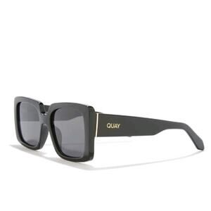 Quay Total Vibe 80648 Black Sunglasses New With Tags Case And Lens Cloth Branded